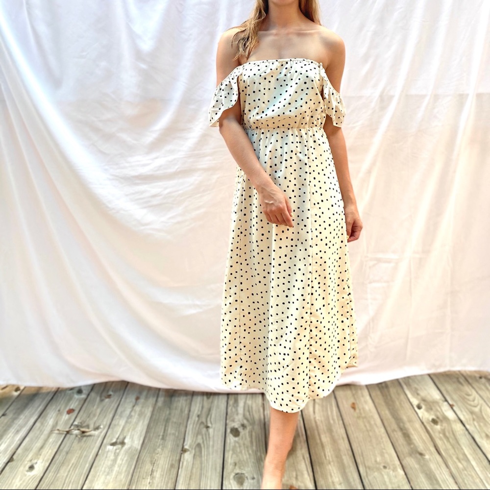 Dotted on/off the shoulder midi dress